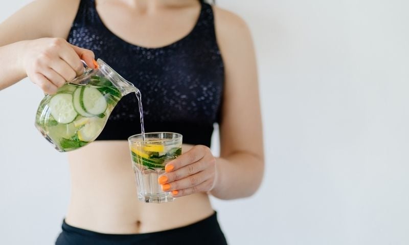 HABITS THAT MAKE YOU TRIM YOUR WEIGHT, NATURALLY